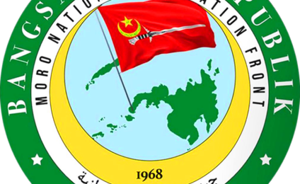 MILF Chairman greets MNLF founder at peace event